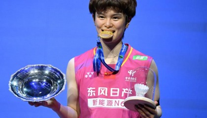 盛世娱乐官网-王祉怡2-0安洗莹 生涯首夺全英羽毛球公开赛冠军