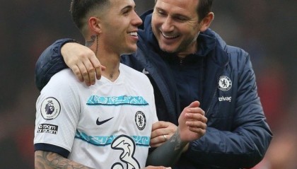 盛世娱乐官网在线娱乐平台-恩佐称兰帕德激励自己，研究其禁区突入技巧|切尔西|恩佐·费尔南德斯|弗兰克·兰帕德|比赛|录像_新浪体育_新浪新闻